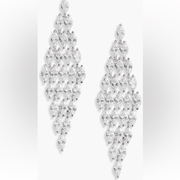Nordstrom Elegant Cubic Zirconia Kite Layered Platinum Silver Drop Earrings - Picture 3 of 6